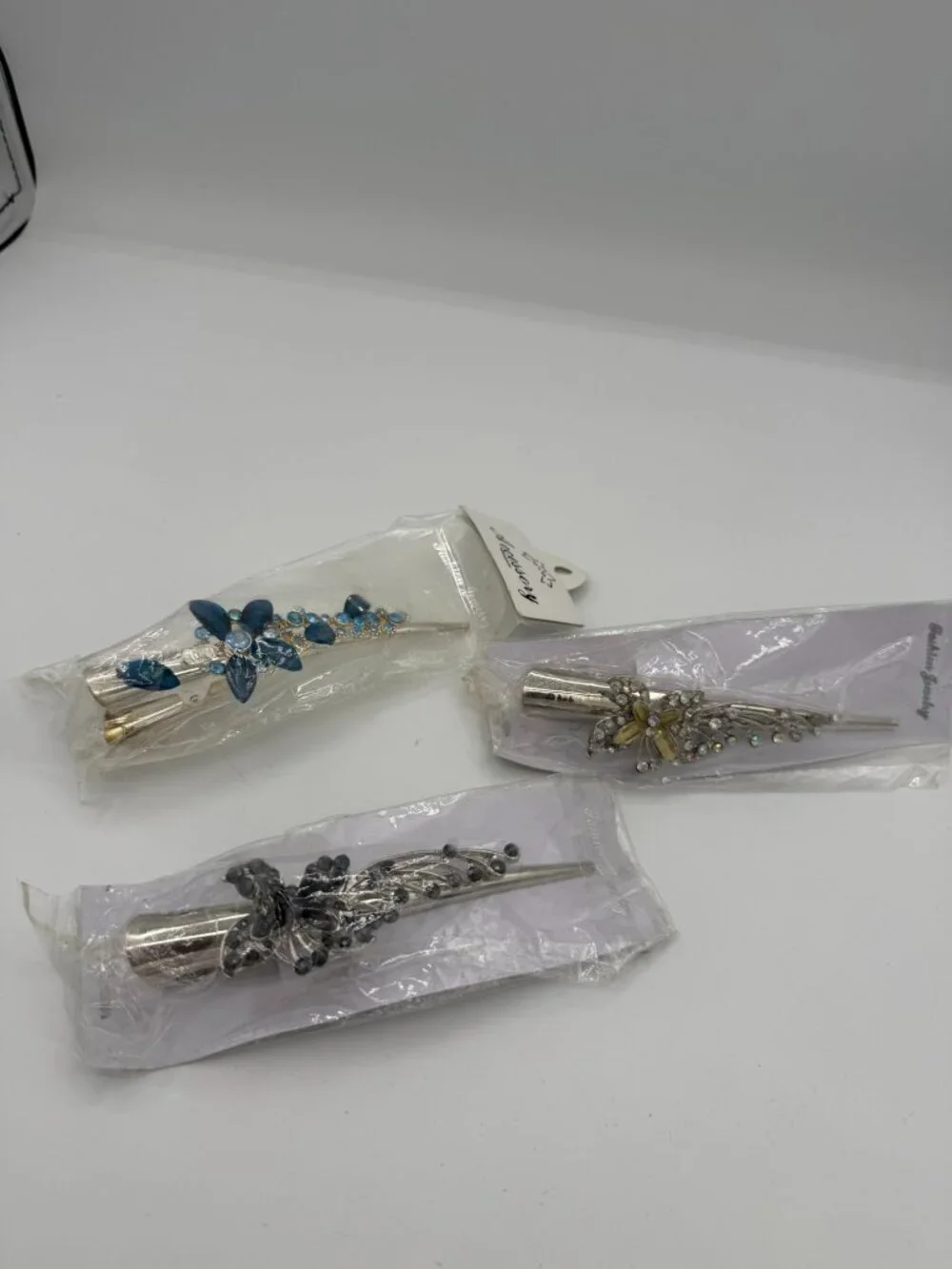NIB Decorative Rhinestone Hair Clips Set of 3 Silver Tone Hair Accessories